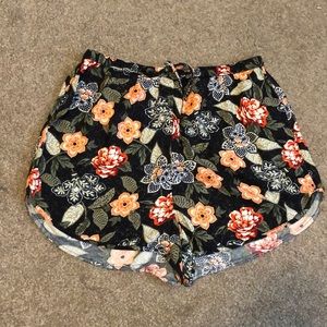 Abercrombie & Fitch Floral Shorts